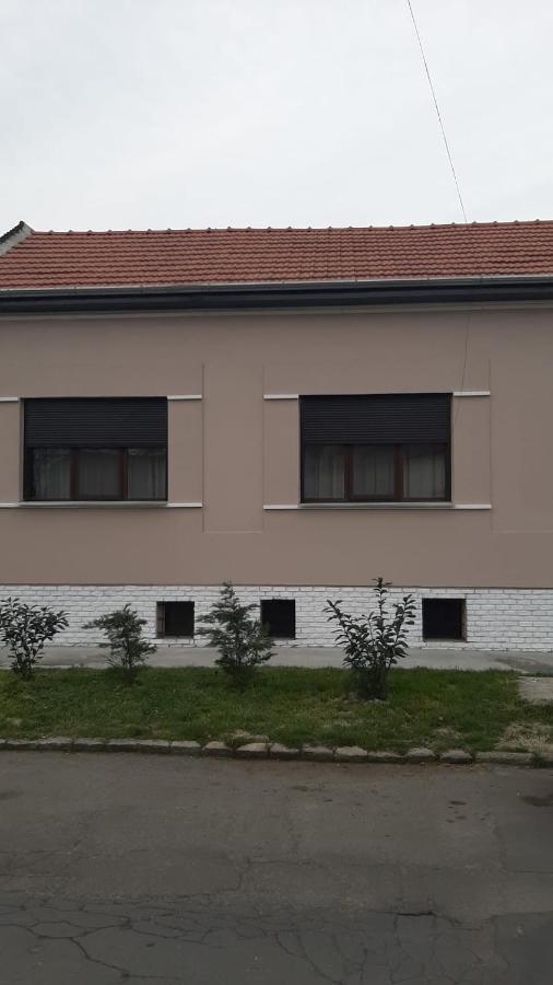 Vila Casa Isa Oradea Exteriér fotografie