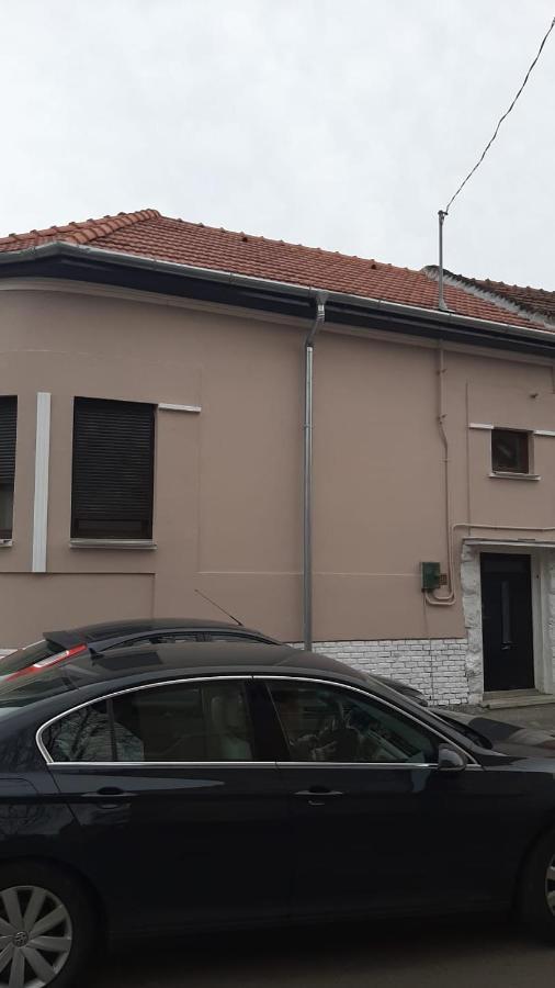 Vila Casa Isa Oradea Exteriér fotografie